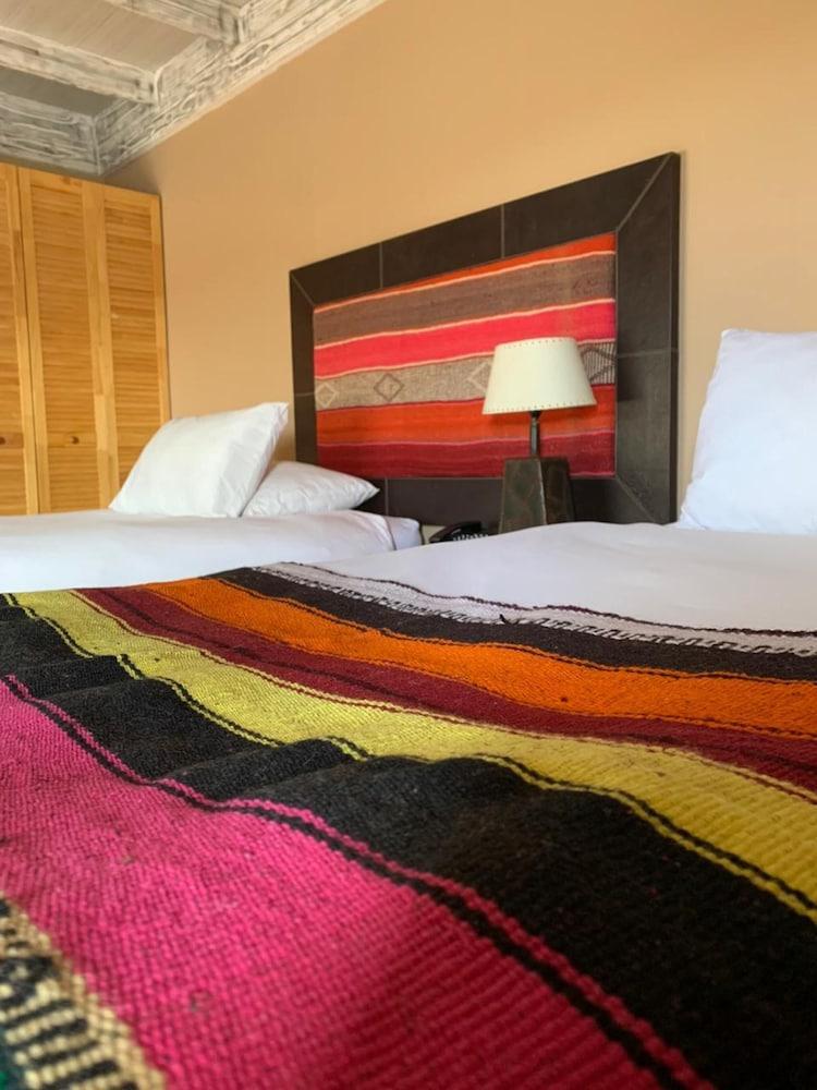 Noi Bordeloa Hotel Calama Exterior photo